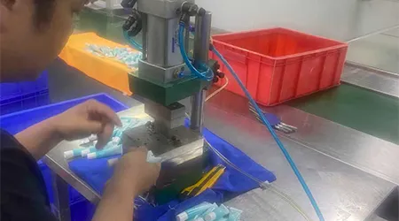 ​ANG PRODUKSIYON NG SUNSCREEN CREAM AY PATULOY NA UMUsulong, AT MABUTI ANG GINAGAWA UPANG TIYAKING NAPANATILI ANG EFFICACY NG PRODUKTO SA BOTTOM LINE.